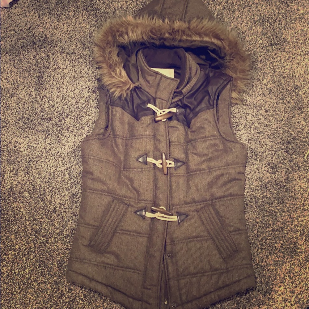 Vest with fur